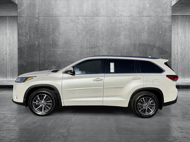 used 2017 Toyota Highlander car, priced at $29,798