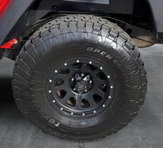 used 2015 Jeep Wrangler Unlimited car, priced at $17,798