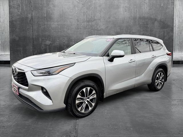 used 2023 Toyota Highlander car, priced at $39,498