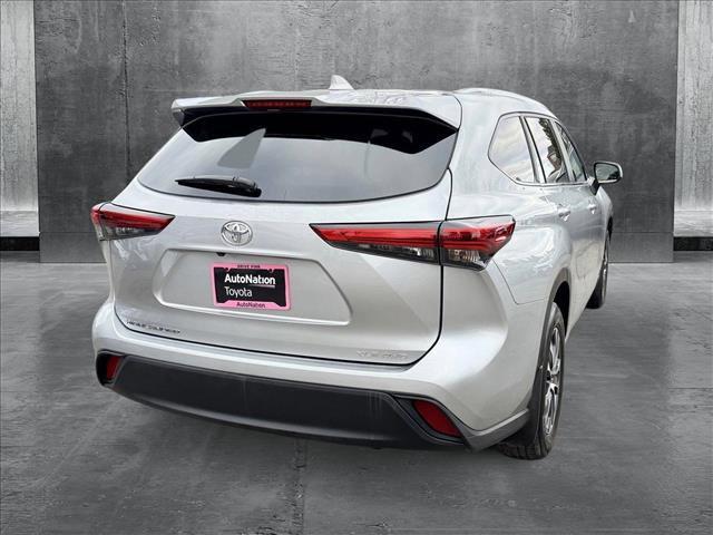 used 2023 Toyota Highlander car, priced at $39,498