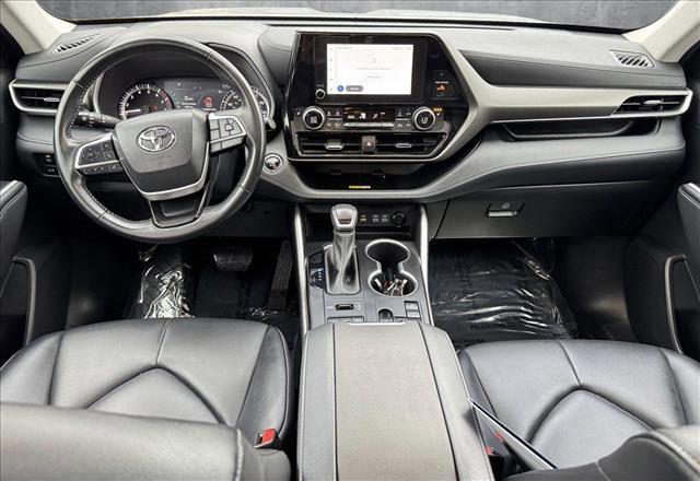 used 2023 Toyota Highlander car, priced at $39,498