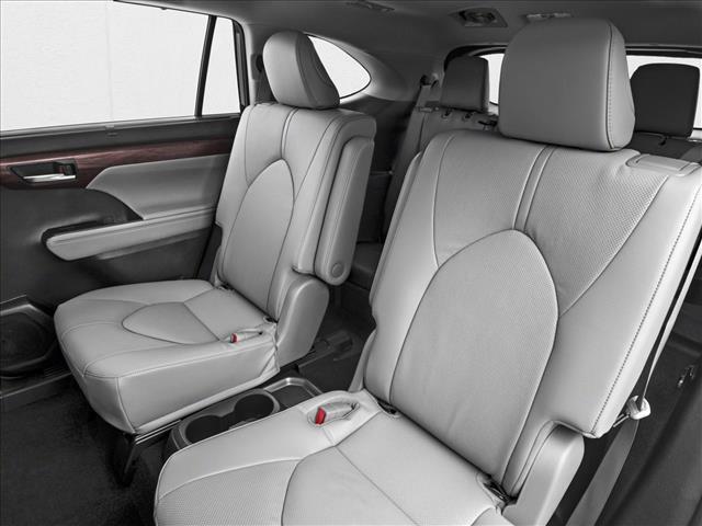 new 2025 Toyota Highlander car, priced at $52,678