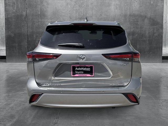 used 2025 Toyota Highlander Hybrid car, priced at $56,798