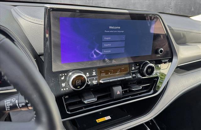 used 2025 Toyota Highlander Hybrid car, priced at $56,798