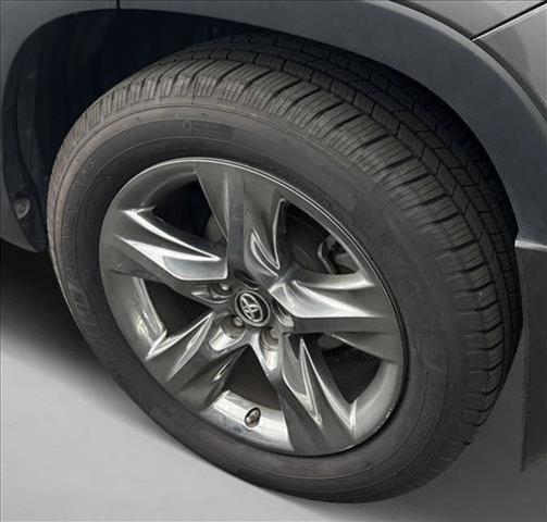 used 2018 Toyota Highlander car, priced at $33,797