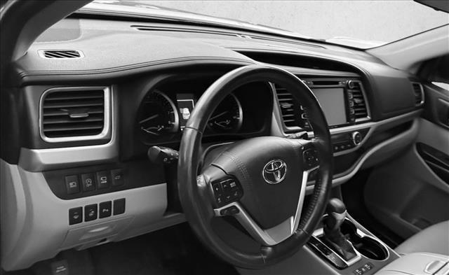 used 2018 Toyota Highlander car, priced at $33,797