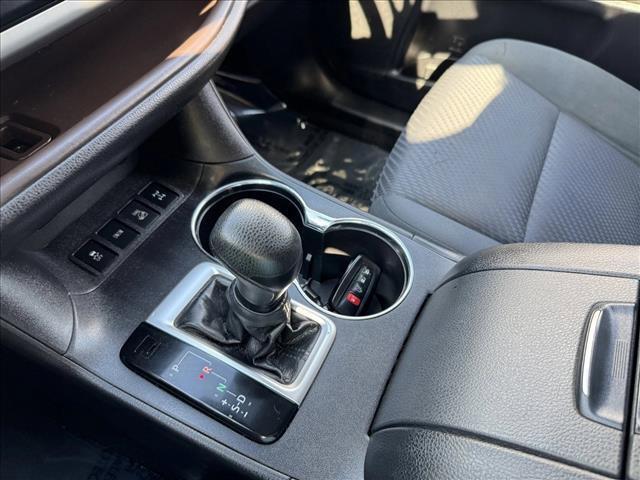 used 2019 Toyota Highlander car, priced at $24,998
