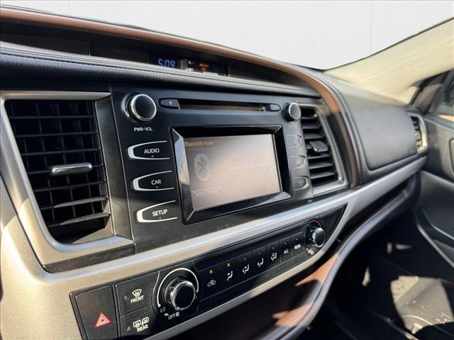 used 2019 Toyota Highlander car, priced at $24,998
