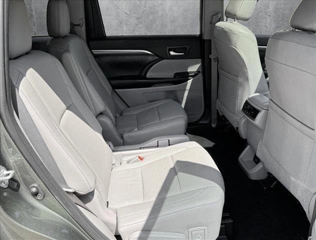 used 2019 Toyota Highlander car, priced at $33,999