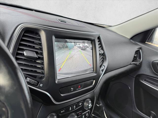 used 2019 Jeep Cherokee car, priced at $18,798