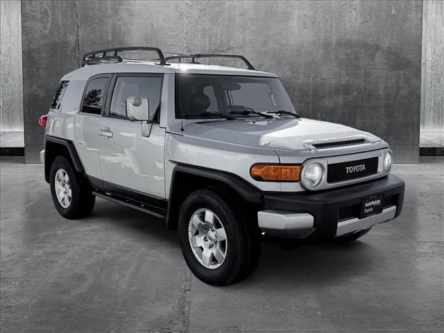 used 2007 Toyota FJ Cruiser car, priced at $14,798