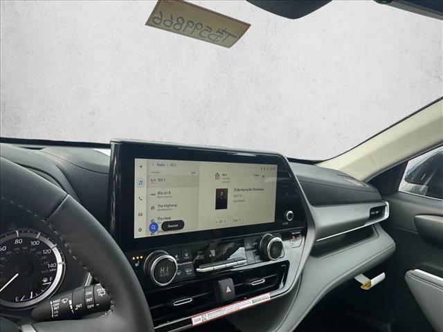 new 2026 Toyota Highlander car, priced at $49,472