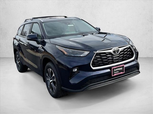 new 2026 Toyota Highlander car, priced at $49,472