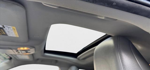 used 2021 Toyota Highlander Hybrid car, priced at $33,398