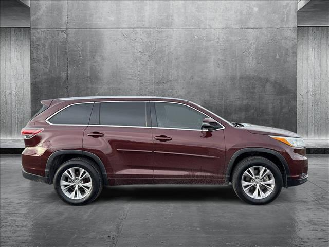 used 2015 Toyota Highlander car, priced at $22,548