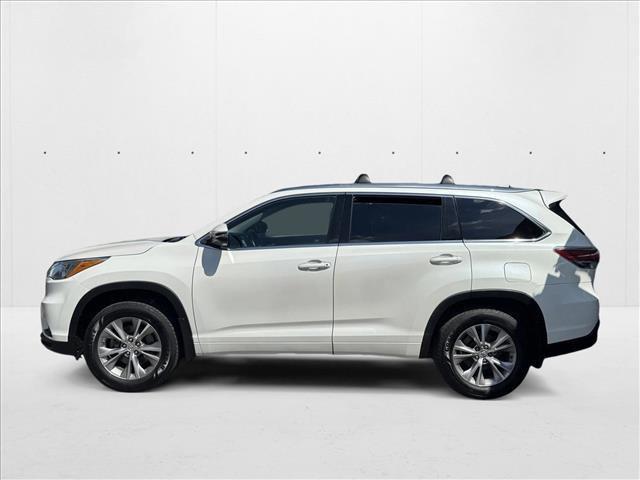 used 2015 Toyota Highlander car, priced at $19,998