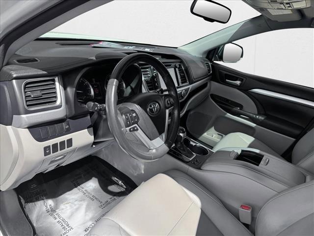 used 2015 Toyota Highlander car, priced at $19,998