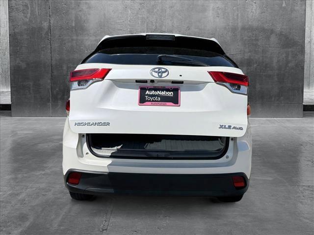 used 2018 Toyota Highlander car, priced at $28,749