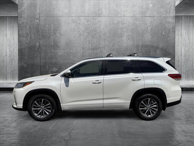 used 2018 Toyota Highlander car, priced at $28,749