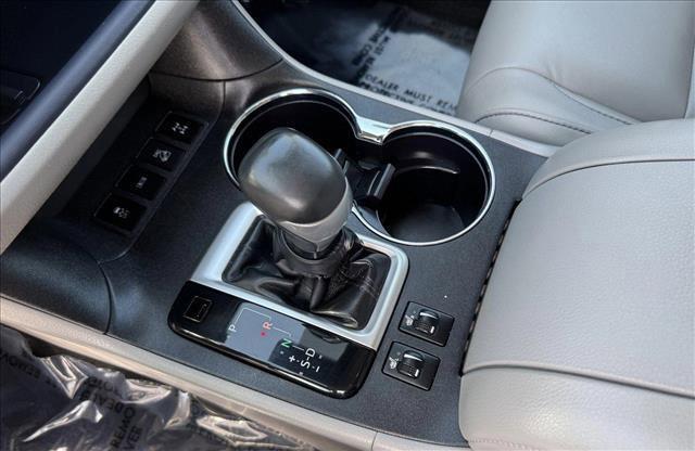 used 2018 Toyota Highlander car, priced at $28,749