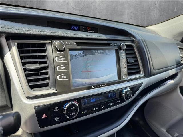 used 2018 Toyota Highlander car, priced at $28,749