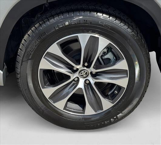 used 2022 Toyota Highlander car, priced at $36,998