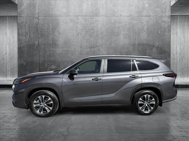 used 2024 Toyota Highlander car, priced at $46,798