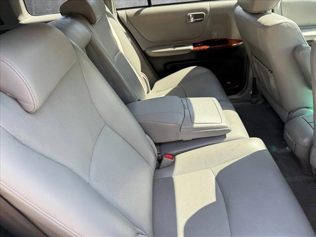 used 2006 Toyota Highlander car, priced at $11,798