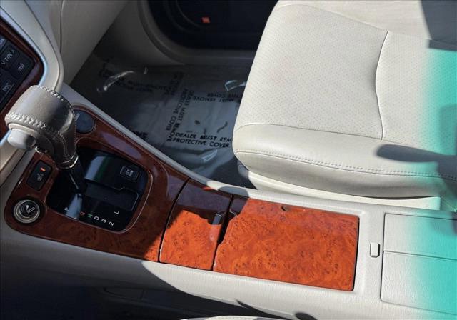 used 2006 Toyota Highlander car, priced at $11,798