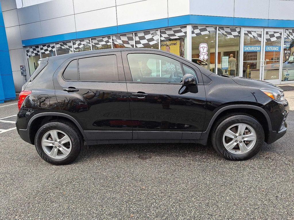 used 2022 Chevrolet Trax car, priced at $16,999