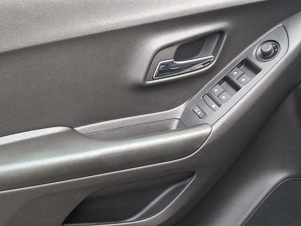 used 2022 Chevrolet Trax car, priced at $16,999