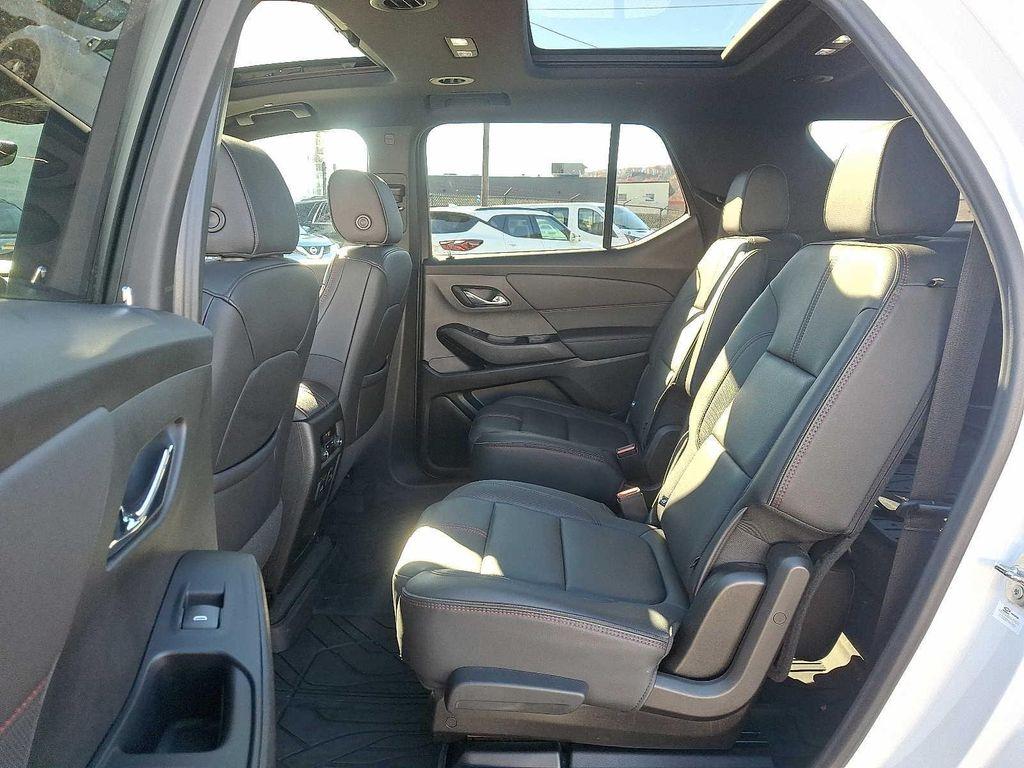 used 2023 Chevrolet Traverse car, priced at $34,899