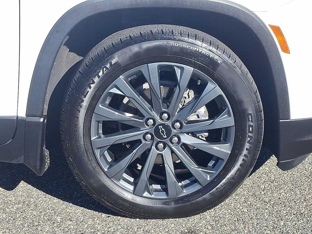 used 2023 Chevrolet Traverse car, priced at $34,899