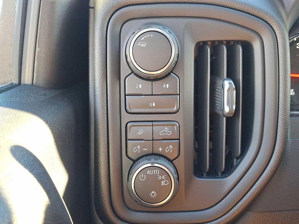 new 2024 Chevrolet Silverado 2500 car, priced at $46,603