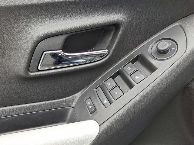 used 2022 Chevrolet Trax car, priced at $18,000