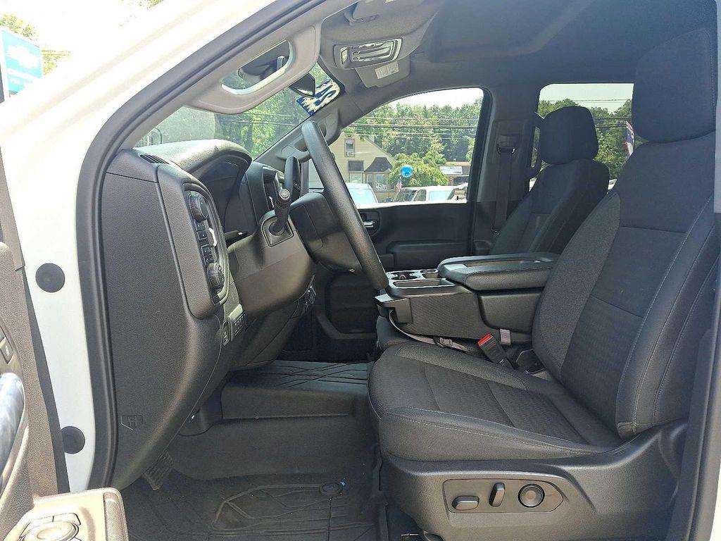 used 2024 Chevrolet Silverado 2500 car, priced at $44,900