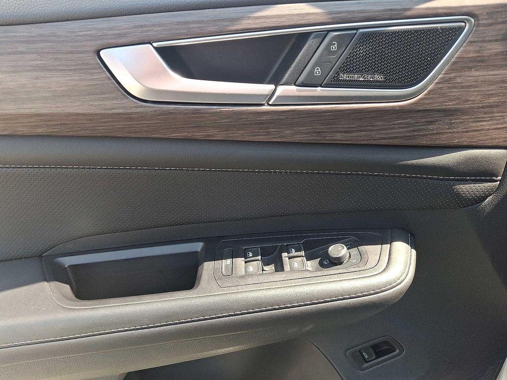 used 2024 Volkswagen Atlas car, priced at $38,995