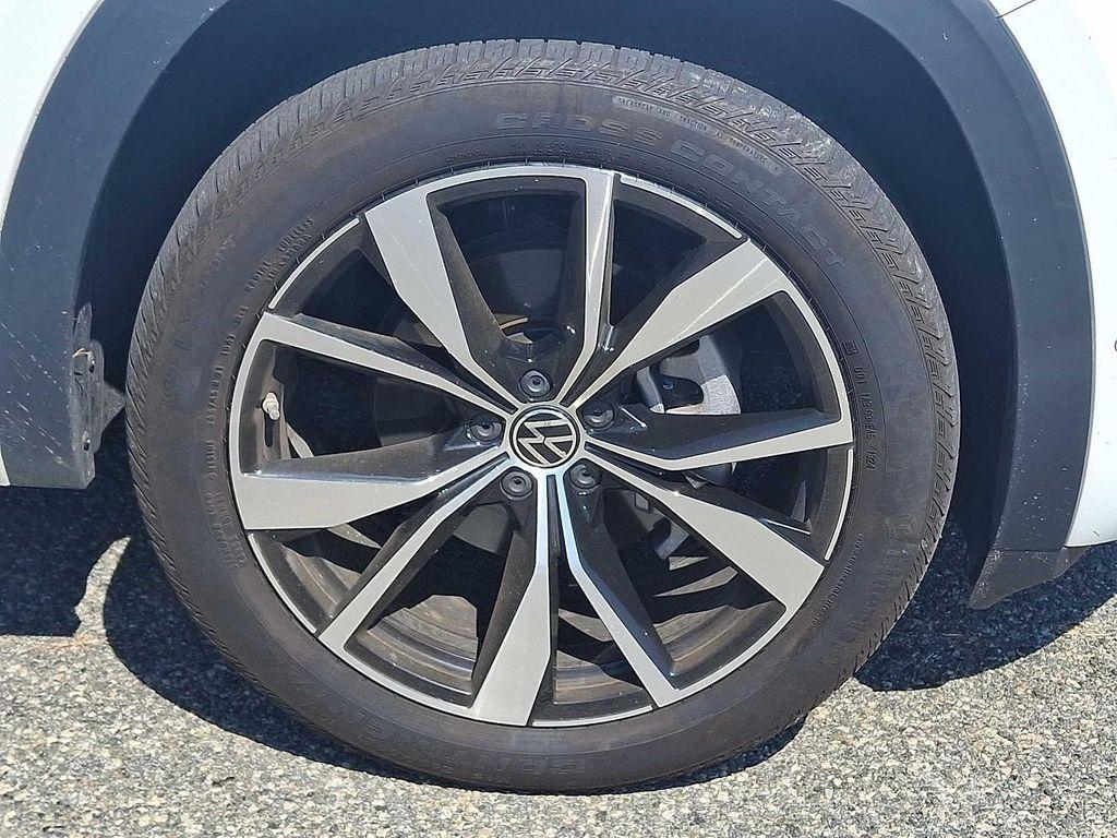 used 2024 Volkswagen Atlas car, priced at $38,995