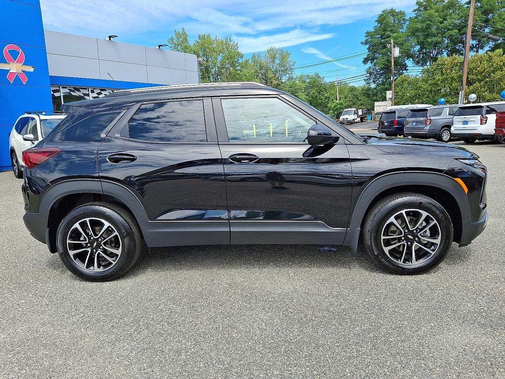 used 2024 Chevrolet TrailBlazer car, priced at $25,995