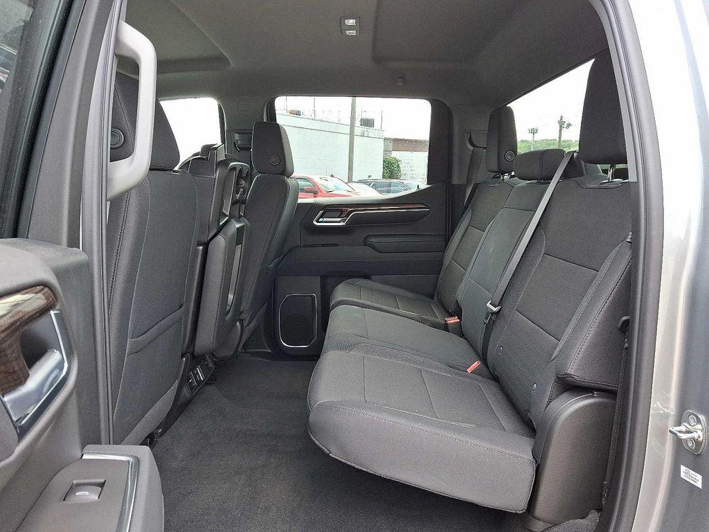 new 2025 Chevrolet Silverado 1500 car, priced at $52,000