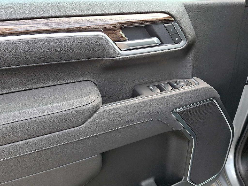 new 2025 Chevrolet Silverado 1500 car, priced at $52,000