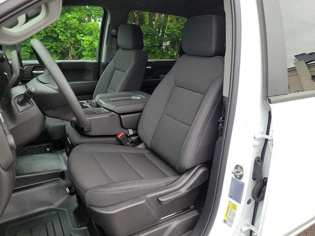 new 2024 Chevrolet Silverado 2500 car, priced at $49,488