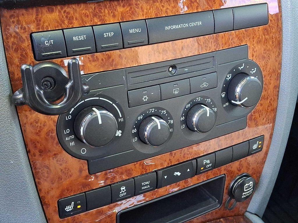 used 2007 Jeep Grand Cherokee car, priced at $5,495