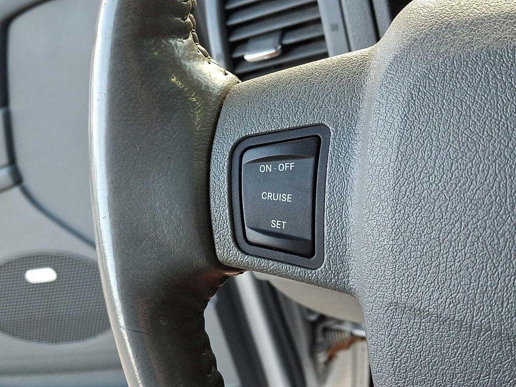 used 2007 Jeep Grand Cherokee car, priced at $5,495