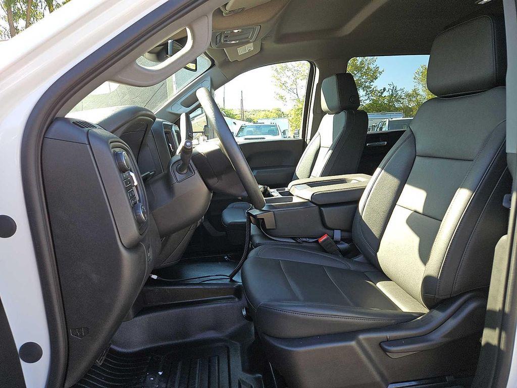 new 2024 Chevrolet Silverado 2500 car, priced at $59,000