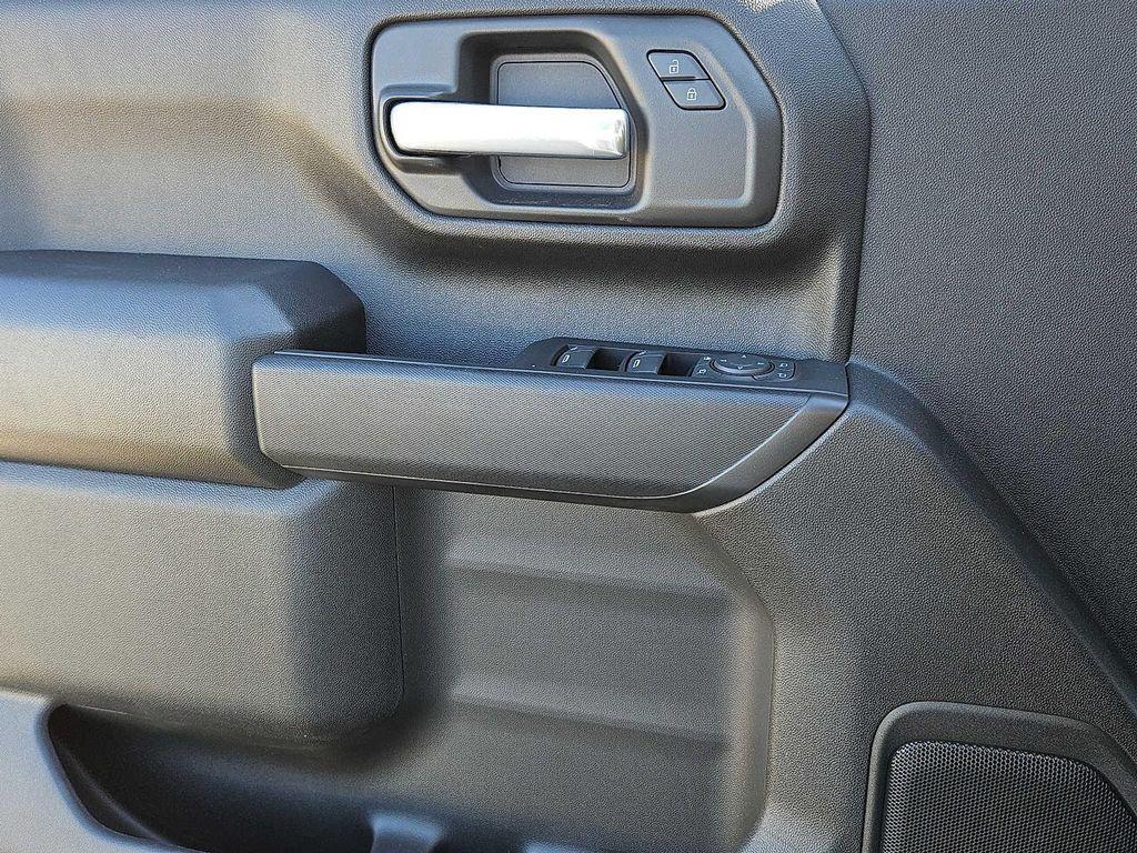 new 2024 Chevrolet Silverado 2500 car, priced at $59,000