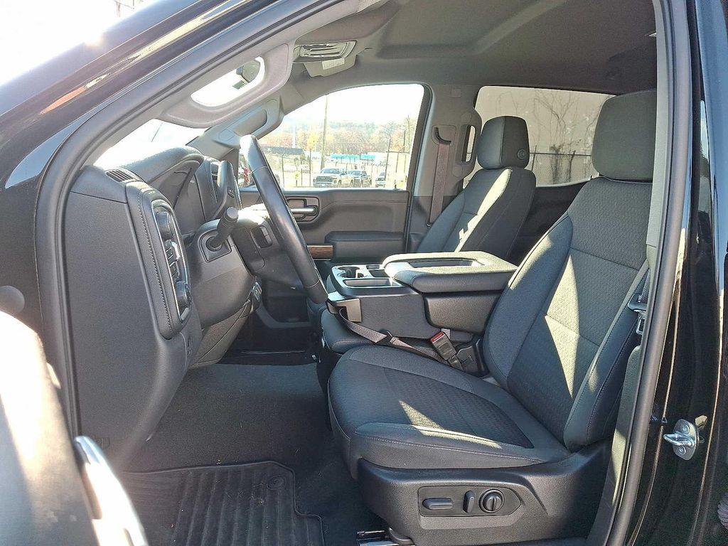 used 2022 Chevrolet Silverado 1500 car, priced at $34,995