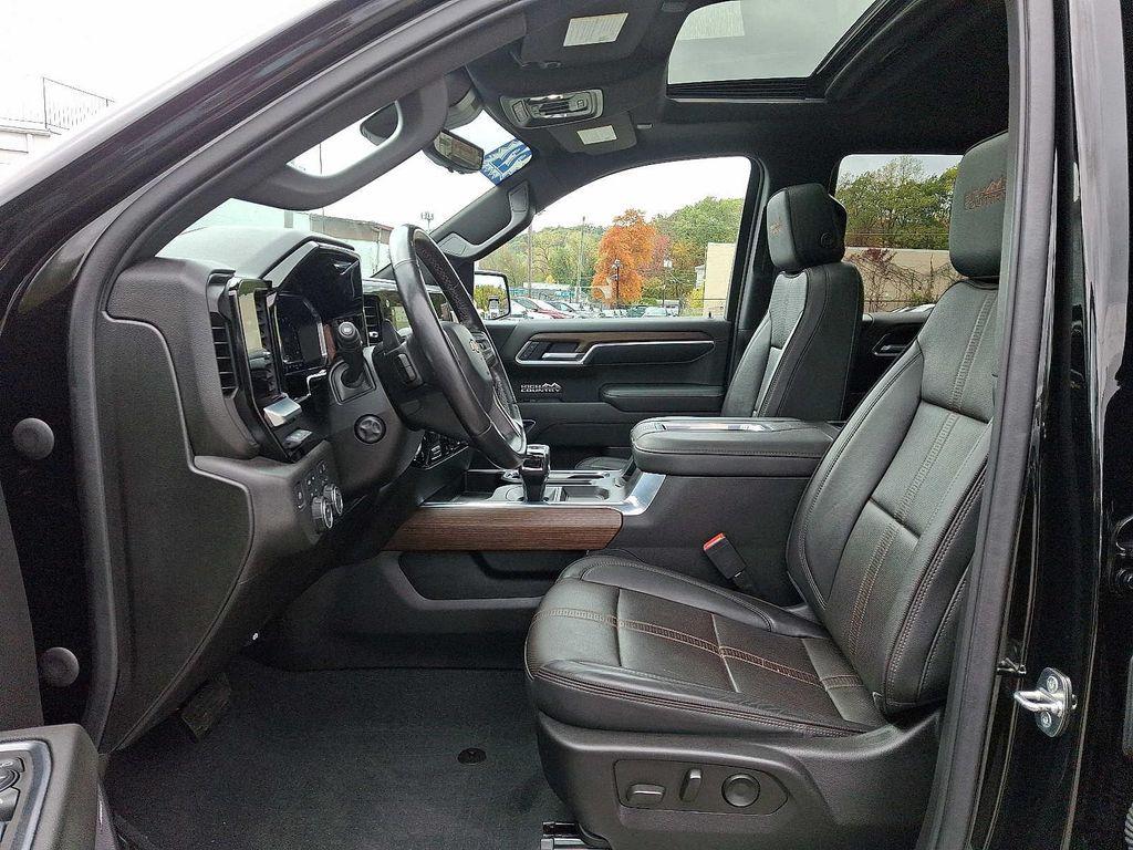 used 2022 Chevrolet Silverado 1500 car, priced at $47,995