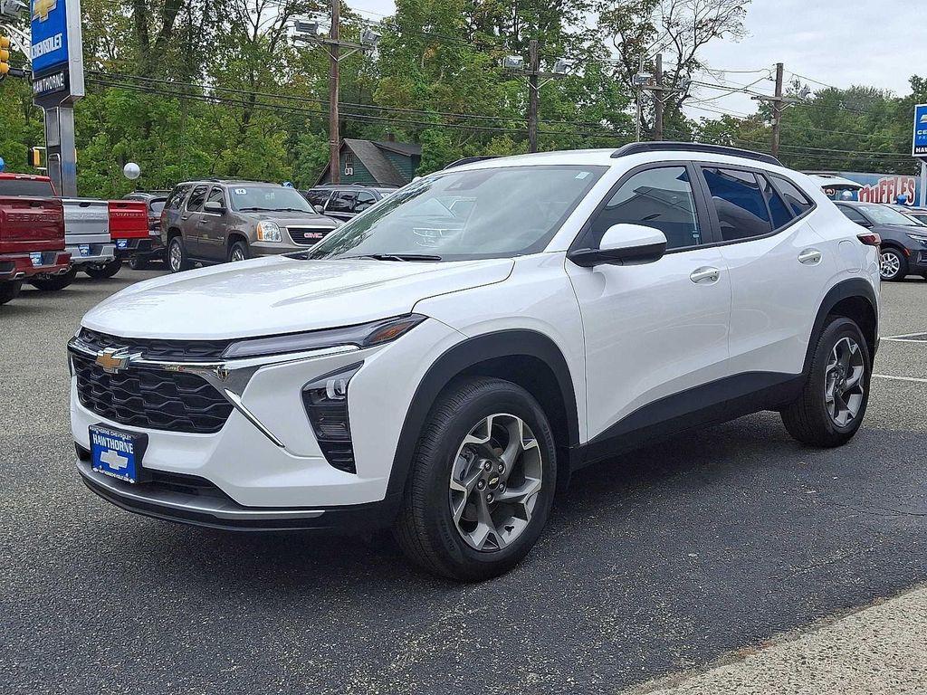 used 2025 Chevrolet Trax car, priced at $23,999
