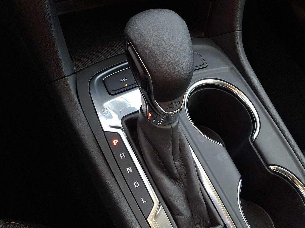 used 2023 Chevrolet Equinox car, priced at $20,399